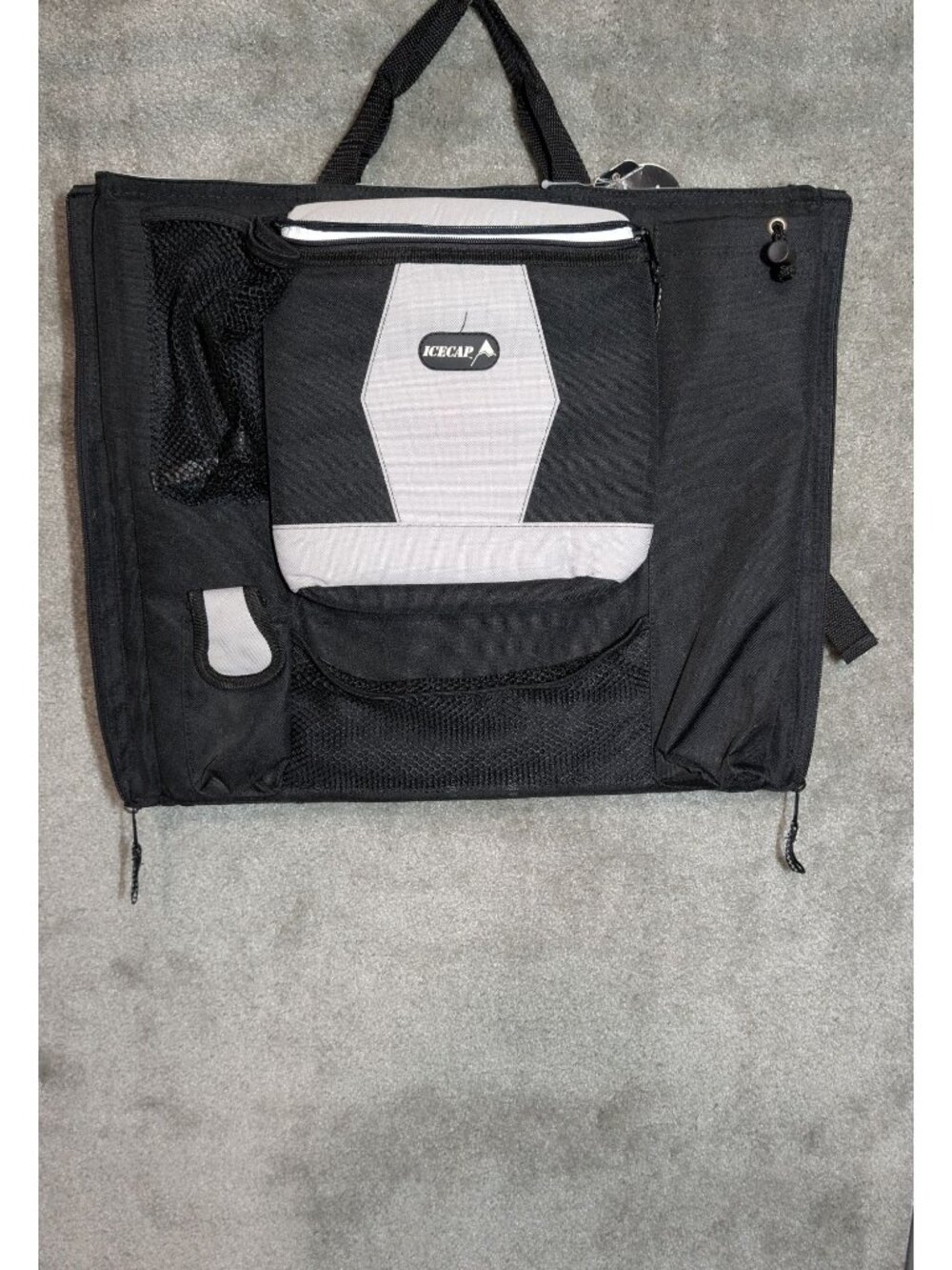 098 Icecap Folding Stadium Bleacher Seat Cushion Black Gray New w/ Tags 19x15.5